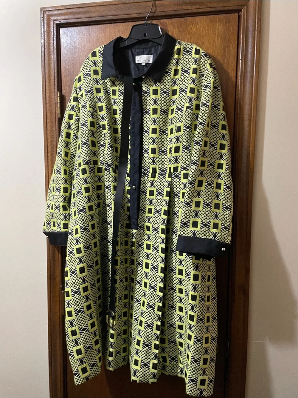 Plus size coat dress black and lime with belt